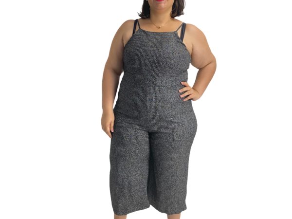 Enterizo Negro y Gris con Brillantes  de Tiros y a media pierna " Wild Fable"